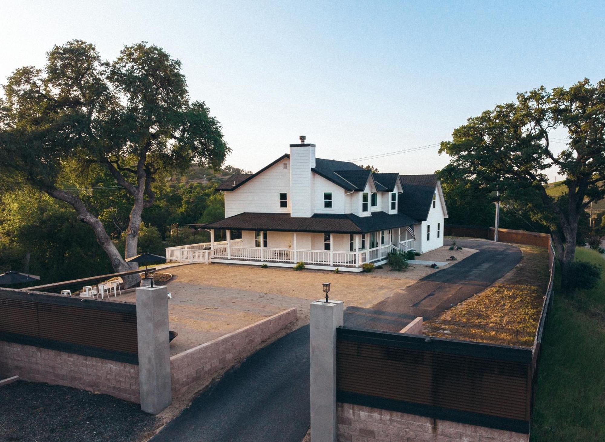 Wine Country Modern Farmhouse With Heated Pool, Hot Tub, Cybertruck Paso Robles Eksteriør bilde